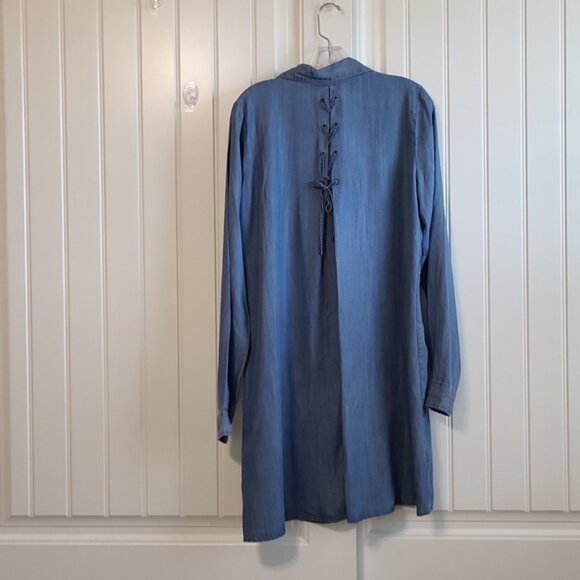 Bobeau Lace-Up Chambray Shirt Dress - Picture 9 of 14